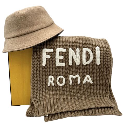 sciarpa cappello fendi|Fendi.